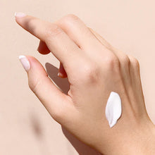 Load image into Gallery viewer, SCREEN Pore-Refining Sunscreen with SPF 50 PA +++ | Lightweight Sun Care with Prebiotics, Niacinamide & Hyaluronic Acid